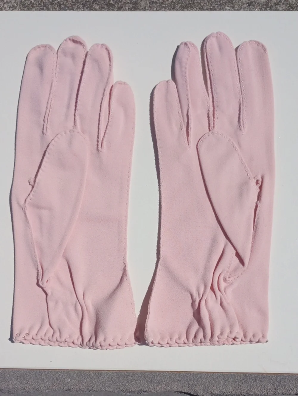 Classic Traditional Pastel Pink Beaded Cotton Vintage Dress Gloves